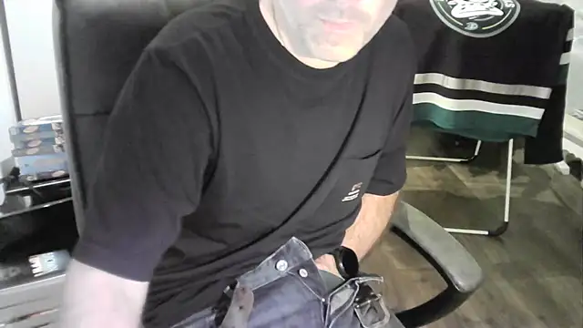 Snapshot of Chrisprngr chatting on October 12, 2025, 8:52 pm Chrisprngr online show from October 12, 2025, 8:52 pm