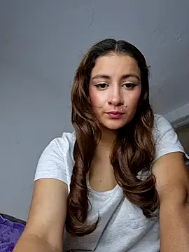 Snapshot of aytanna_torrez chatting on September 24, 2025, 6:33 pm aytanna torrez online show from September 24, 2025, 6:33 pm