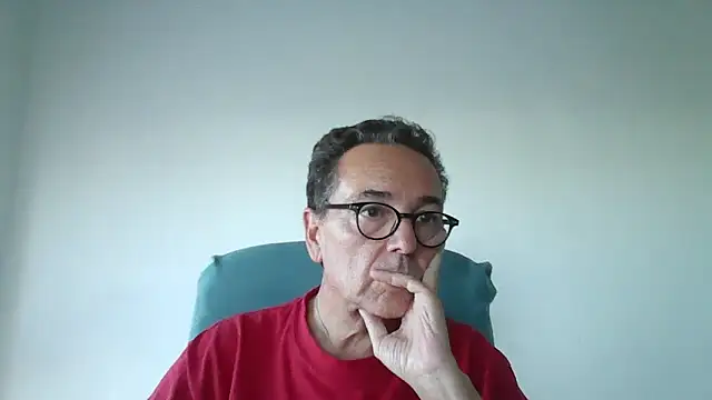 Snapshot of KeepCoolForever chatting on October 23, 2025, 4:17 pm KeepCoolForever online show from October 23, 2025, 4:17 pm