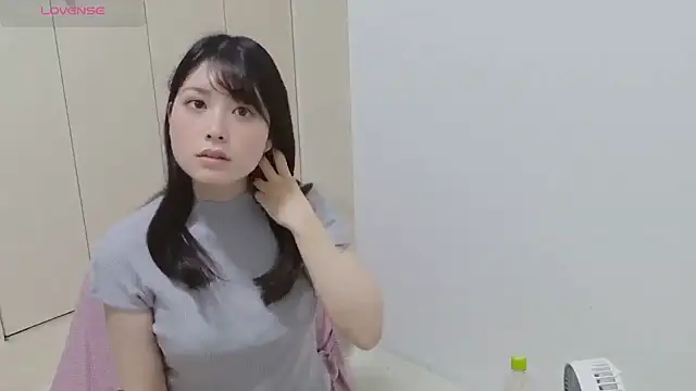 Snapshot of coharu_01 chatting on October 5, 2025, 12:36 pm coharu 01 online show from October 5, 2025, 12:36 pm