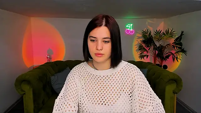 Snapshot of lil_angel_ chatting on October 26, 2025, 8:42 am lil angel  online show from October 26, 2025, 8:42 am
