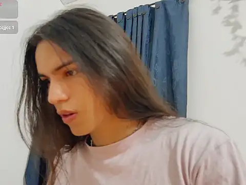 Snapshot of pyke_sm chatting on October 14, 2025, 1:17 am pyke sm online show from October 14, 2025, 1:17 am