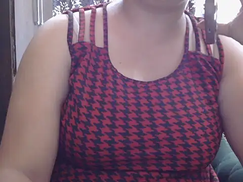 Snapshot of Roxy_sweety_ chatting on September 9, 2025, 5:18 am Roxy sweety online show from September 9, 2025, 5:18 am