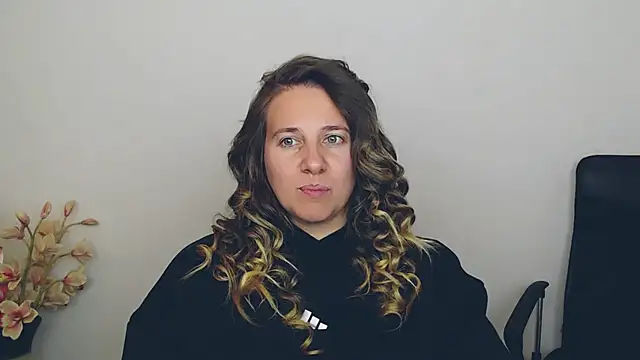 Snapshot of Darklure_ chatting on September 29, 2025, 4:01 pm Darklure  online show from September 29, 2025, 4:01 pm