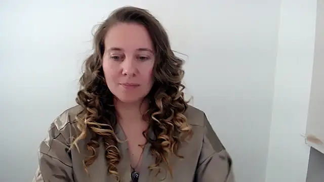 Snapshot of Darklure_ chatting on October 4, 2025, 4:38 pm Darklure  online show from October 4, 2025, 4:38 pm