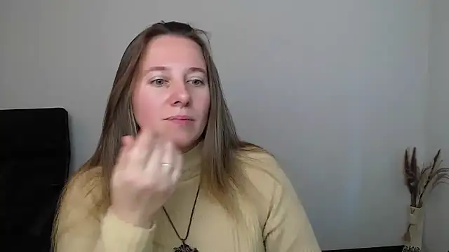 Snapshot of Darklure_ chatting on October 21, 2025, 11:22 am Darklure  online show from October 21, 2025, 11:22 am