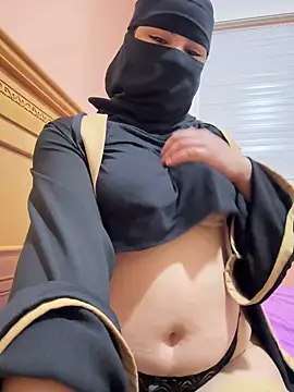 Snapshot of _Laiali_ chatting on September 20, 2025, 12:28 pm Laiali online show from September 20, 2025, 12:28 pm