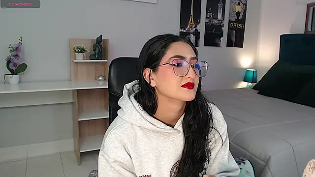 Snapshot of madame_lottie chatting on September 9, 2025, 12:37 pm madame lottie online show from September 9, 2025, 12:37 pm