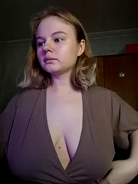 Snapshot of SlipperSherry chatting on October 31, 2025, 10:00 pm SlipperSherry online show from October 31, 2025, 10:00 pm