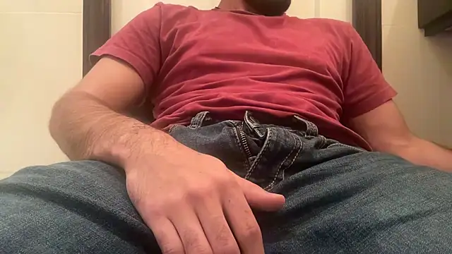 Snapshot of HorneyCowboy154 chatting on October 29, 2025, 4:04 am HorneyCowboy154 online show from October 29, 2025, 4:04 am