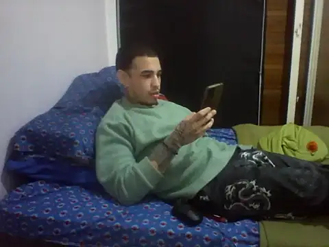 Snapshot of Amorrochyz chatting on September 20, 2025, 5:30 am Amorrochyz online show from September 20, 2025, 5:30 am