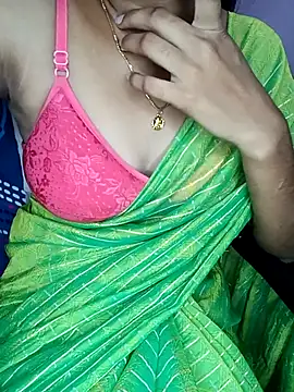 Snapshot of Nidhi_lovely chatting on October 17, 2025, 1:53 am Nidhi lovely online show from October 17, 2025, 1:53 am