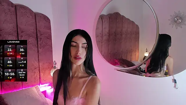 Snapshot of ValeskaZuev1 chatting on September 23, 2025, 7:06 pm ValeskaZuev1 online show from September 23, 2025, 7:06 pm