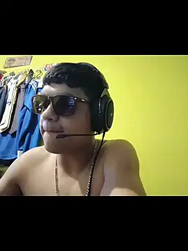 juanfritaa21 online show from October 23, 2025, 2:55 am
