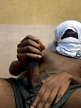 Snapshot of BritishSlither2257_iml chatting on November 16, 2025, 10:10 am BritishSlither2257 iml online show from November 16, 2025, 10:10 am