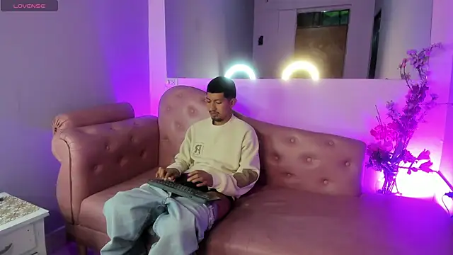 Snapshot of AxelAndJeremy chatting on September 27, 2025, 3:22 am AxelAndJeremy online show from September 27, 2025, 3:22 am