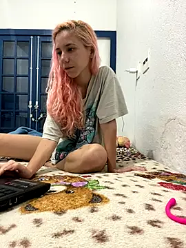 Snapshot of Bruna551 chatting on September 13, 2025, 4:01 am Bruna551 online show from September 13, 2025, 4:01 am