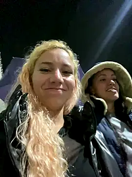 Snapshot of Bruna551 chatting on October 10, 2025, 12:09 am Bruna551 online show from October 10, 2025, 12:09 am