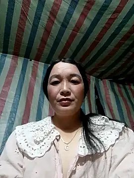 Snapshot of Bliss_rose chatting on October 8, 2025, 3:15 am Bliss rose online show from October 8, 2025, 3:15 am