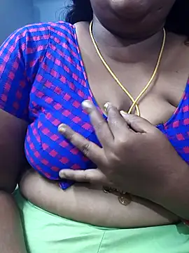 Snapshot of TAMIL_ELAKKIYA chatting on October 12, 2025, 6:51 pm TAMIL ELAKKIYA online show from October 12, 2025, 6:51 pm