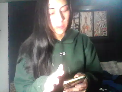 Snapshot of Dara-montenegro chatting on October 3, 2025, 8:11 am Dara-montenegro online show from October 3, 2025, 8:11 am