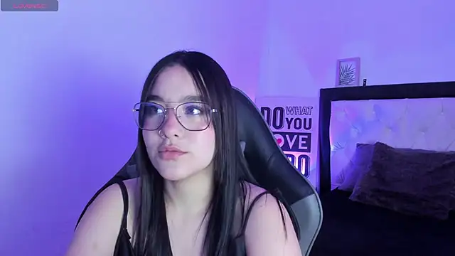 Snapshot of KimGarces chatting on September 9, 2025, 8:41 pm KimGarces online show from September 9, 2025, 8:41 pm