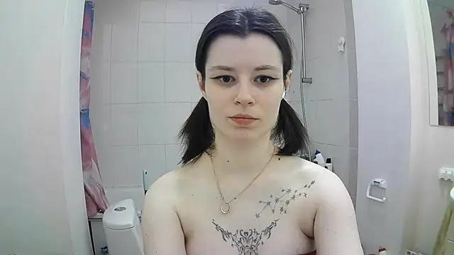 Snapshot of EdlinEngelby chatting on September 16, 2025, 4:30 pm EdlinEngelby online show from September 16, 2025, 4:30 pm