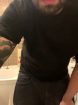 Snapshot of JeffryBoy36 chatting on October 8, 2025, 11:02 pm JeffryBoy36 online show from October 8, 2025, 11:02 pm