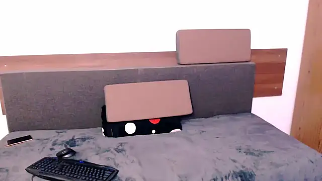 Snapshot of AMOURSWEET2025 chatting on October 8, 2025, 4:59 pm AMOURSWEET2025 online show from October 8, 2025, 4:59 pm