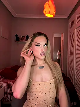 lacattiva online show from November 18, 2025, 5:06 pm