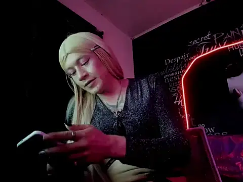 Snapshot of Megam_ chatting on September 15, 2025, 10:54 pm Megam  online show from September 15, 2025, 10:54 pm