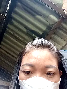 Snapshot of PhamPm70 chatting on October 14, 2025, 4:13 am PhamPm70 online show from October 14, 2025, 4:13 am