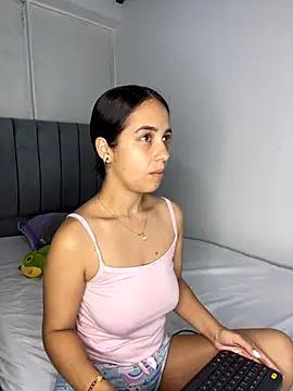 Snapshot of dalianataba chatting on November 6, 2025, 4:30 pm dalianataba online show from November 6, 2025, 4:30 pm