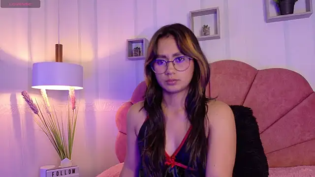 Snapshot of Conejita_420 chatting on October 3, 2025, 8:17 pm Conejita 420 online show from October 3, 2025, 8:17 pm