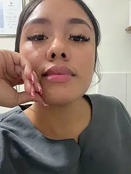 Snapshot of Mariaotalvaro chatting on September 29, 2025, 10:58 pm Mariaotalvaro online show from September 29, 2025, 10:58 pm