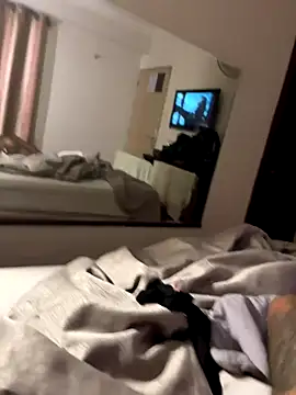 Snapshot of vamugh01_ chatting on November 2, 2025, 6:27 am vamugh01 online show from November 2, 2025, 6:27 am