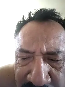 Snapshot of andreustoreto chatting on September 11, 2025, 9:04 pm andreustoreto online show from September 11, 2025, 9:04 pm