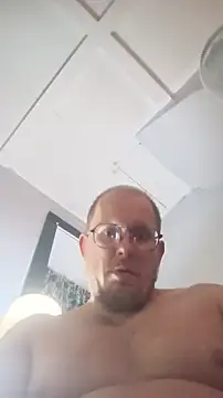 Snapshot of Pussyismyfavoritetaste chatting on November 5, 2025, 5:07 am Pussyismyfavoritetaste online show from November 5, 2025, 5:07 am