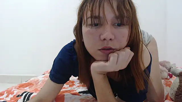 Dolly Peach  online show from October 3, 2025, 3:36 am