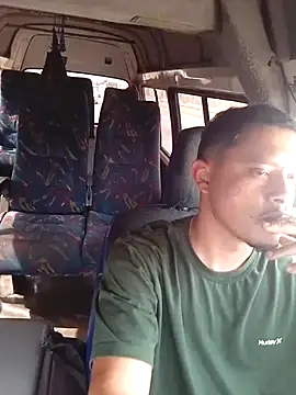 Snapshot of Deza-10 chatting on November 5, 2025, 5:13 pm Deza-10 online show from November 5, 2025, 5:13 pm