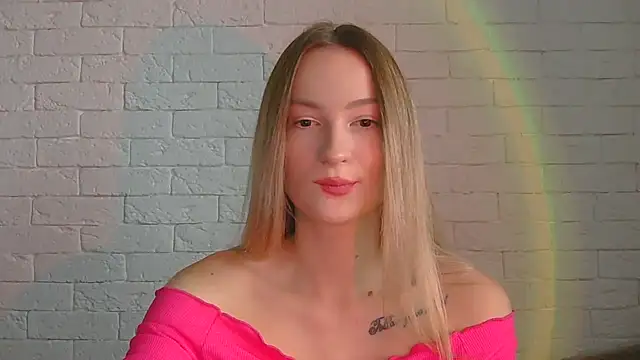 Snapshot of Alice_Sweet_01 chatting on November 20, 2025, 11:43 am Alice Sweet 01 online show from November 20, 2025, 11:43 am