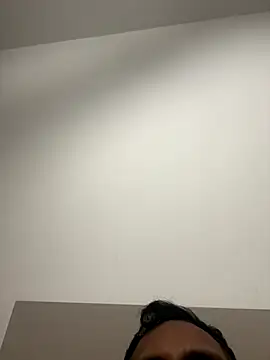 Snapshot of Madu0999 chatting on November 10, 2025, 5:45 pm Madu0999 online show from November 10, 2025, 5:45 pm