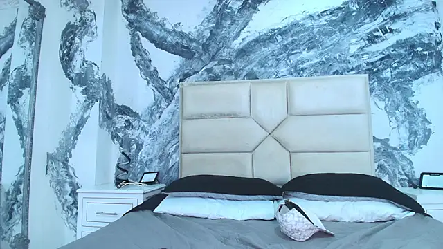 Snapshot of ThiagoCollin chatting on September 25, 2025, 9:18 pm ThiagoCollin online show from September 25, 2025, 9:18 pm