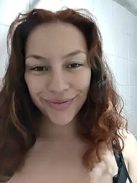 Snapshot of AlanaDesire chatting on October 11, 2025, 7:01 pm AlanaDesire online show from October 11, 2025, 7:01 pm