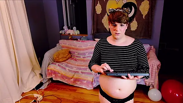 Snapshot of Maddy_cat_91 chatting on September 17, 2025, 11:50 pm Maddy cat 91 online show from September 17, 2025, 11:50 pm