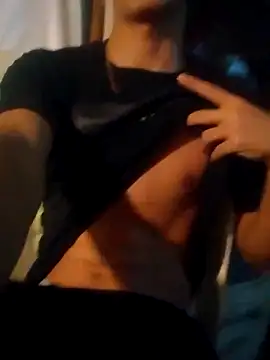 Snapshot of LUISSLEONN0958 chatting on September 30, 2025, 7:57 am LUISSLEONN0958 online show from September 30, 2025, 7:57 am