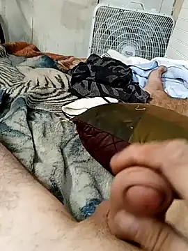 Snapshot of Southerngent1979 chatting on September 18, 2025, 11:51 pm Southerngent1979 online show from September 18, 2025, 11:51 pm