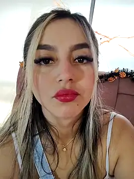 Snapshot of CelestePrince2 chatting on September 24, 2025, 2:53 pm CelestePrince2 online show from September 24, 2025, 2:53 pm