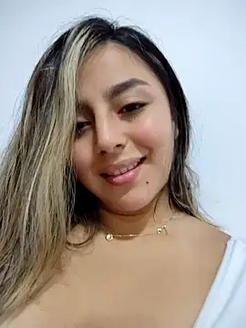 Snapshot of CelestePrince2 chatting on October 9, 2025, 2:31 am CelestePrince2 online show from October 9, 2025, 2:31 am