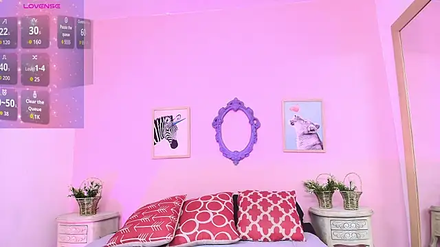 Snapshot of Nahomi_Rivera chatting on October 2, 2025, 12:45 pm Nahomi Rivera online show from October 2, 2025, 12:45 pm